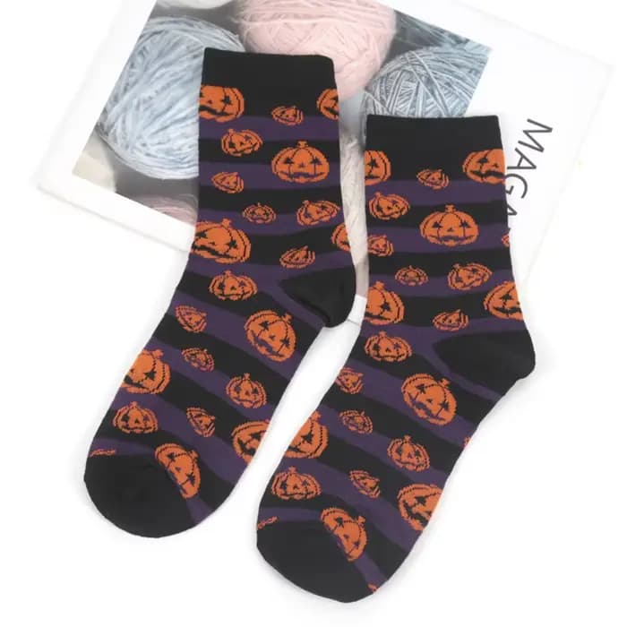 Anime chaussettes drôles Halloween femmes créatif Cosplay Hip Hop nouveauté Harajuku os toile d'arai