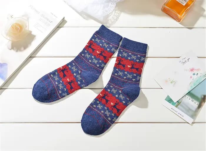 Chaussettes chaudes en laine pour femmes, jolies chaussettes de nuit à motifs d'élan moelleux pour d