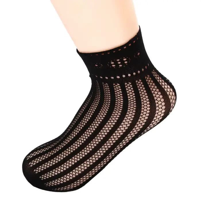 Chaussettes courtes en maille noire pour femmes, douces et charmantes, en vente flash