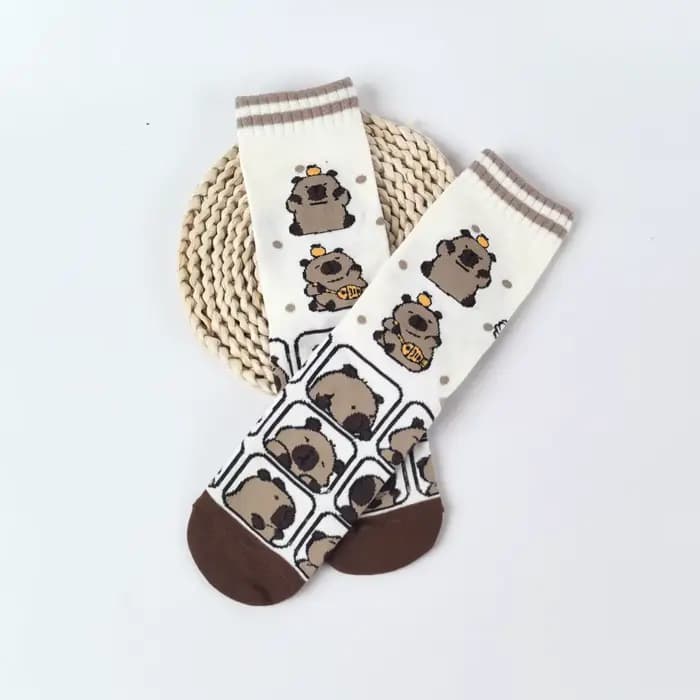 1 paire de chaussettes mi-mollet confortables à motif Capybara mignon de dessin animé pour femmes, c