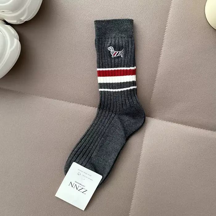 Chaussettes longues pour femmes, brodées d'un chien mignon, rayées, en coton doux et respirant, styl
