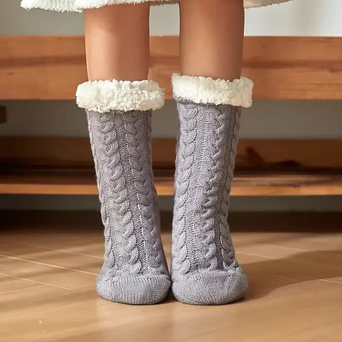 Chaussettes pelucheuses en chanvre moelleux pour femmes, douces, rayées, pour la maison, l'intérieur