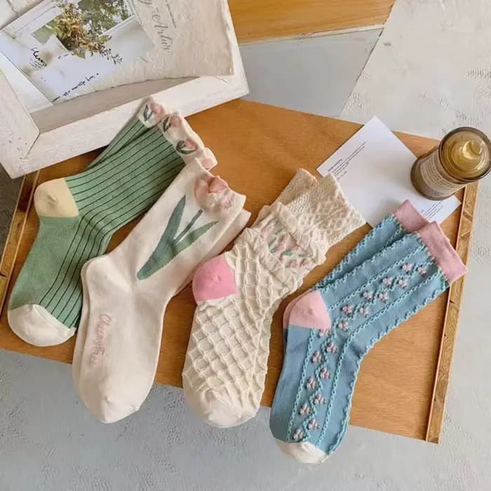 Ensemble de 4 paires de chaussettes florales pour femmes, chaussettes porte-bonheur Cottagecore en m