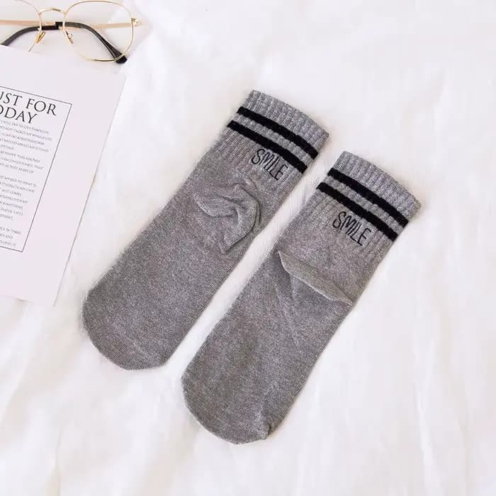 Chaussette femme broderie lettre sourire rayures Skateboard chaussettes dame coton Harajuku rayé Sox