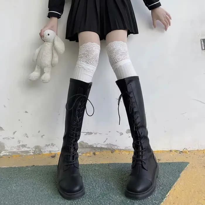 Chaussettes en dentelle pour femmes, cuissardes hautes, mignonnes Lolita, chaudes, noires et blanche