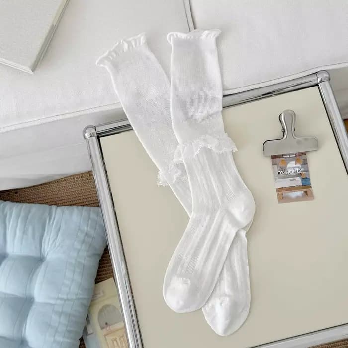 Chaussettes empilées à hauteur de mollet pour femmes, ornées de dentelle et ajourées, style Miu, ins