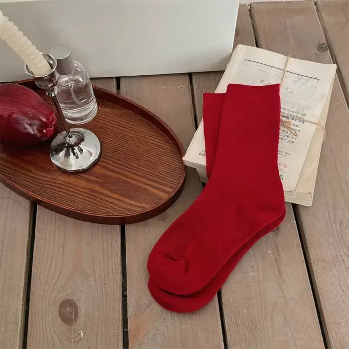 Chaussettes rouges élastiques en coton solide pour femmes, chaussettes longues rétro, tube moyen, ca