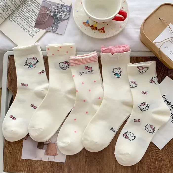5 paires de chaussettes de cheville Hello Kitty mignonnes à motif de dessin animé pour la marche, le