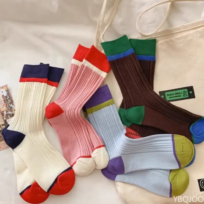 4 paires de nouvelles femmes à la mode polyvalentes colorées femmes chaussettes Vintage chaussettes 
