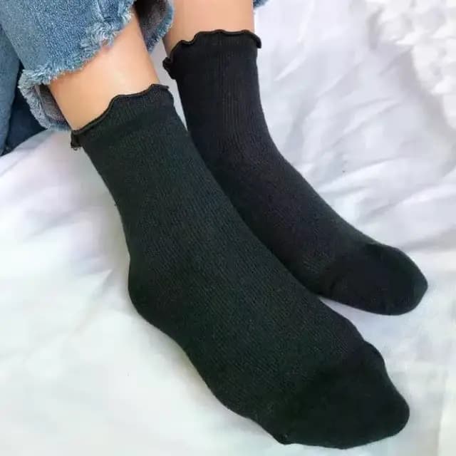 Chaussettes à volants femmes blanc noir froufrous Style Lolita jeune fille japonaise mignon Kawaii c