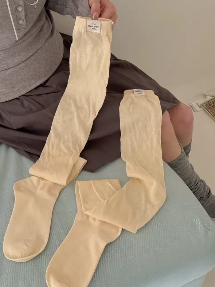 Chaussettes hautes coréennes pour femmes, couleur unie, en maille, style JK, respirantes, au-dessus 