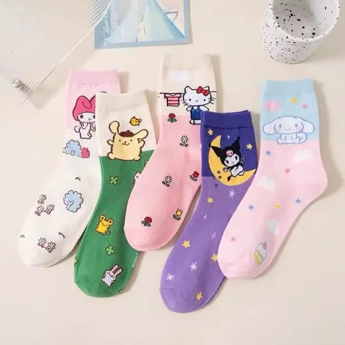 Chaussettes Hello Kitty pour filles, automne et hiver, nouveaux personnages de dessins animés Kuromi