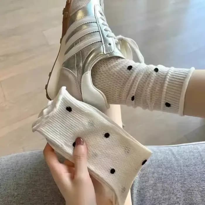 Chaussettes à pois pour femmes