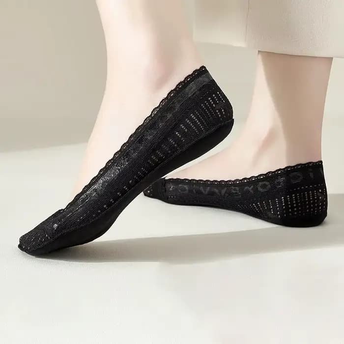 Chaussettes bateau fines pour femmes, en dentelle, antidérapantes, avec silicone, ne glissent pas, mignonnes, à la mode, couleur unie, chaussettes amusantes, Skarpety Damskie Stopki