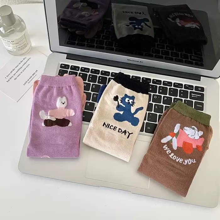 Chaussettes pour femmes, mignonnes, amusantes, à motifs de dessins animés, style dopamine, douces, sportives, confortables, respirantes, en coton, pour filles, vente en gros, chaussettes kawaii à orte