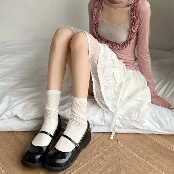 Chaussettes fines mi-longues pour femmes
