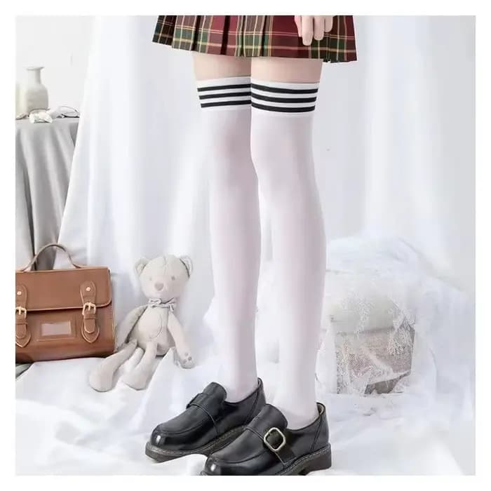 Chaussettes hautes pour femmes