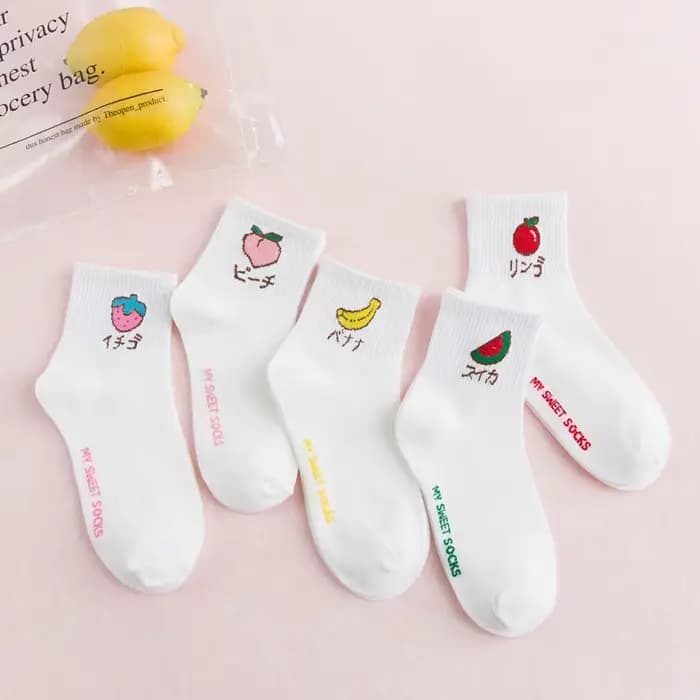Chaussettes femmes mignon Art dessin animé fruits broderie pêche fraise pastèque banane motif chaussette courte Harajuku drôle Meias