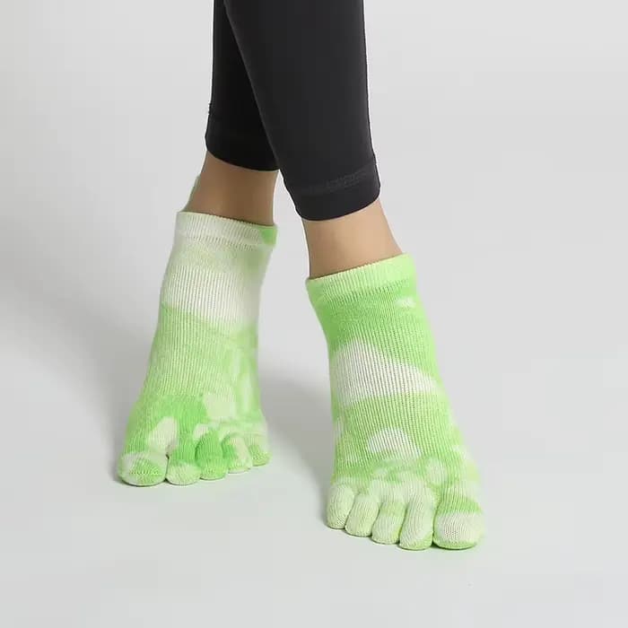 Chaussettes de Yoga femmes coton Silicone antidérapant Barre Pilates chaussettes Ballet danse chaussettes de sport cinq orteils chaussettes Fitness chaussettes multicolores