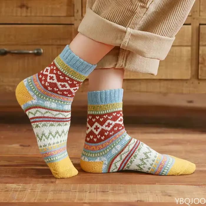 Femmes chaussettes automne hiver à la mode rétro ethnique