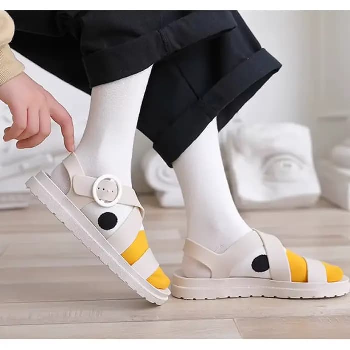 1 paire de chaussettes de dessin animé pour femmes, à la mode et polyvalentes, Design mignon, oie drôle, respirantes, douces et confortables, chaussettes décontractées pour femmes ﻿