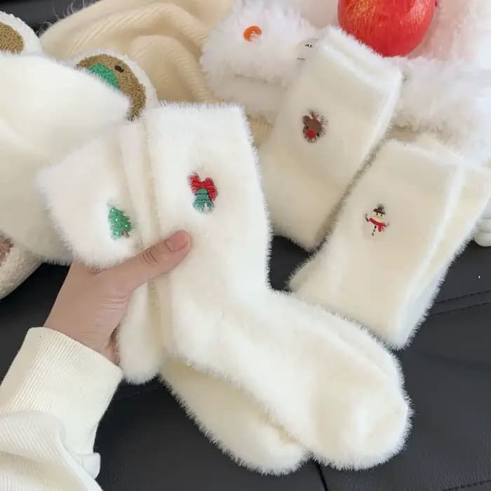 Chaussettes en velours de vison à motif de noël pour femmes