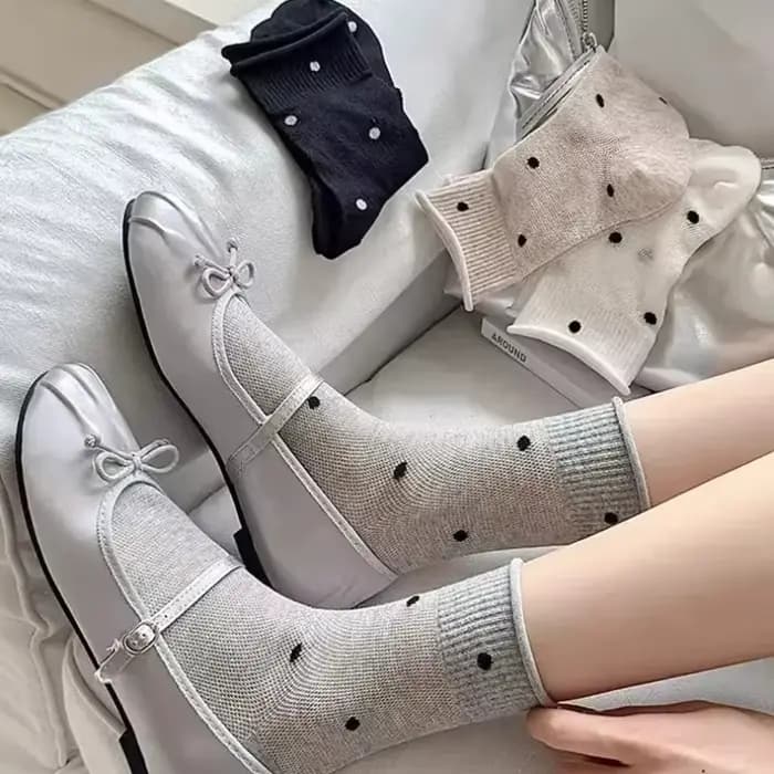 Chaussettes à pois pour femmes