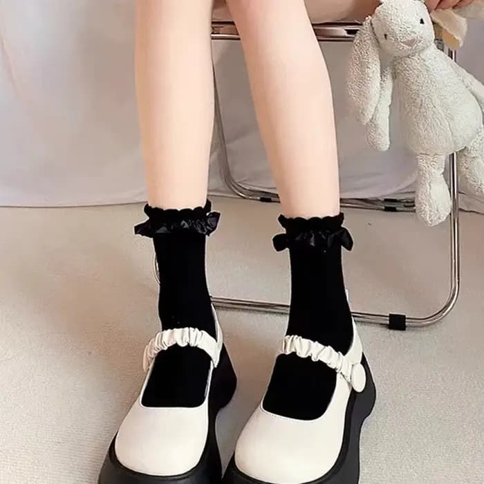 Chaussettes en dentelle pour femmes