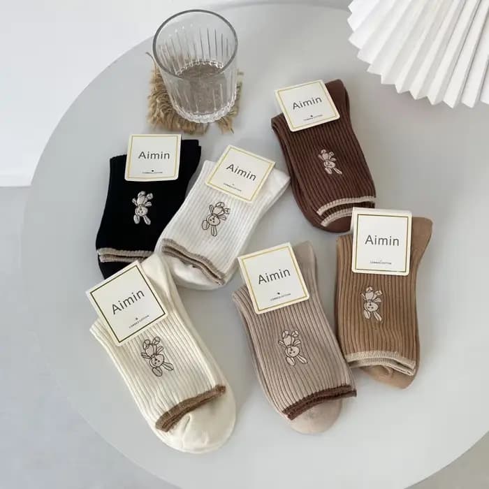 Femmes chaussettes nouvelle mode mignon confortable respirant chaussettes Style japonais mignon lapin broderie décontracté filles doux de haute qualité