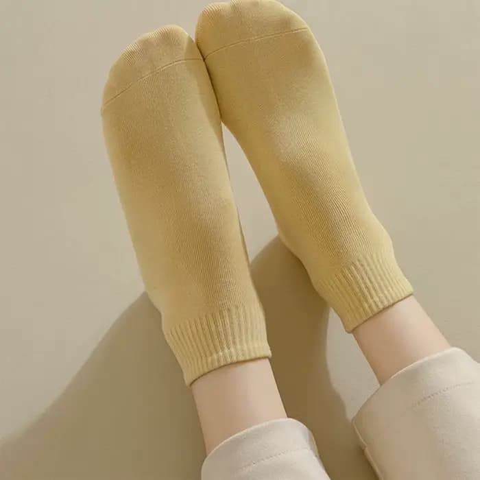 Chaussettes courtes de couleur unie pour femmes