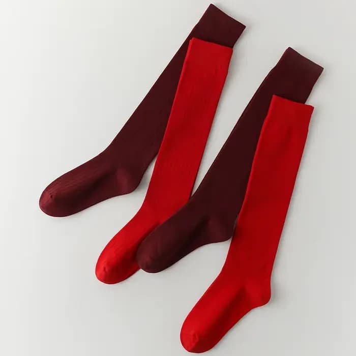 Chaussettes mi-mollet rouges pour femmes