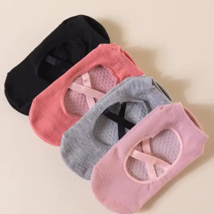 Chaussettes de yoga antidérapantes à brides croisées pour femmes