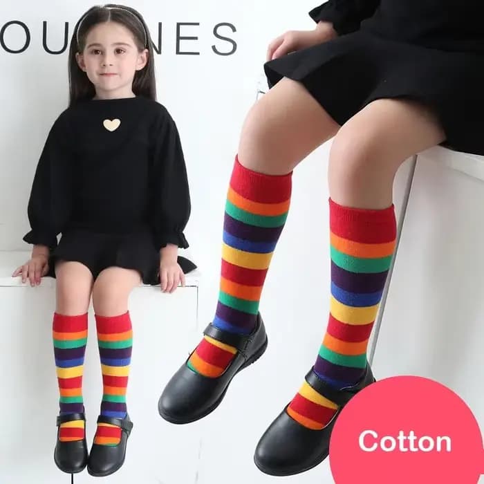 Chaussettes arc-en-ciel en coton doux à rayures colorées pour enfants