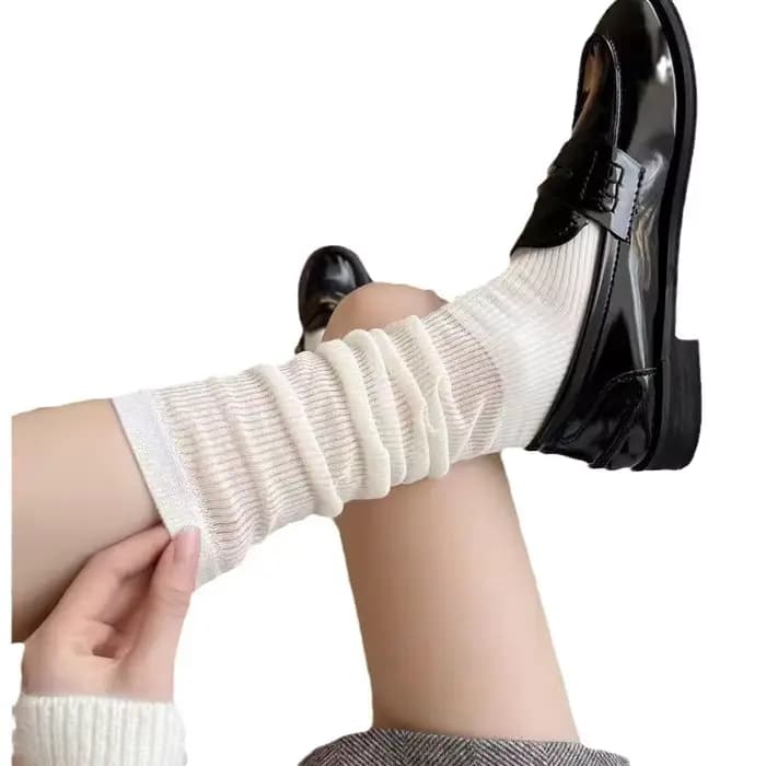 Chaussettes fines mi-longues pour femmes