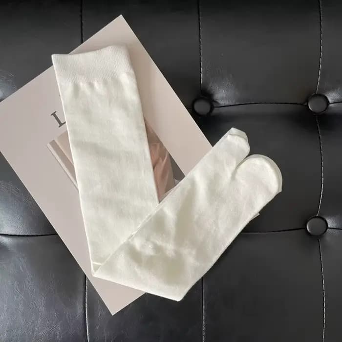 Chaussettes longues en coton à bout fendu pour femmes