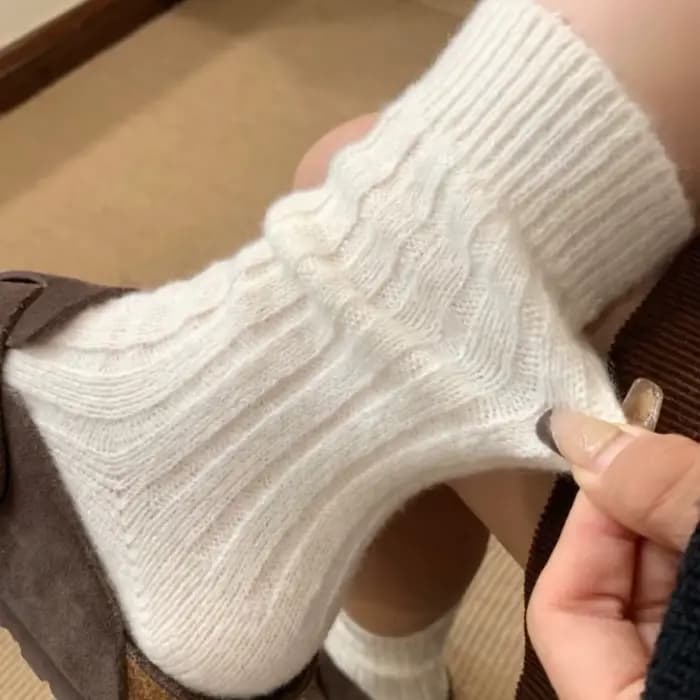 Nouveau hiver cachemire laine femmes chaussettes décontracté mode japonaise couleur unie plus épais longue chaussette