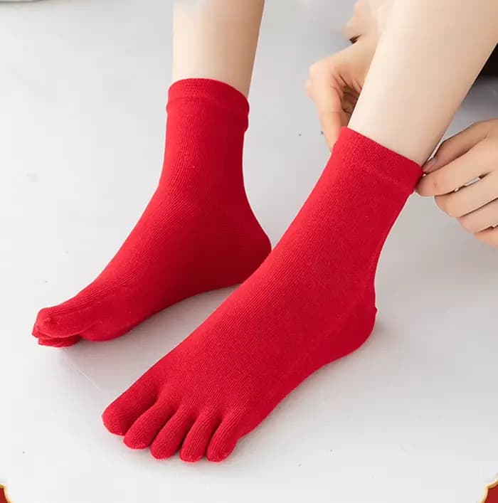 Chaussettes rouges à cinq doigts pour femmes et hommes