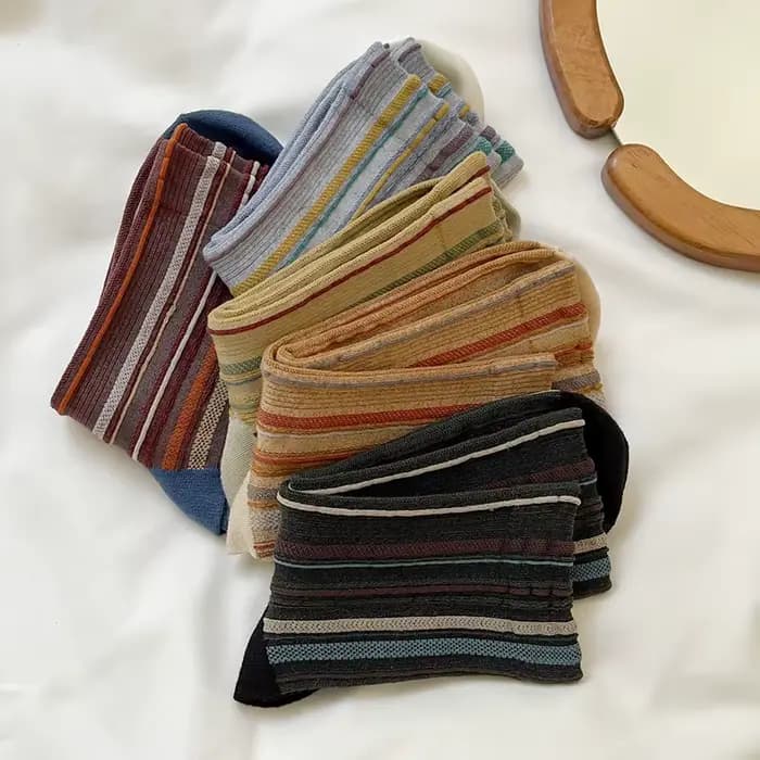 Chaussettes rétro Mori à rayures verticales
