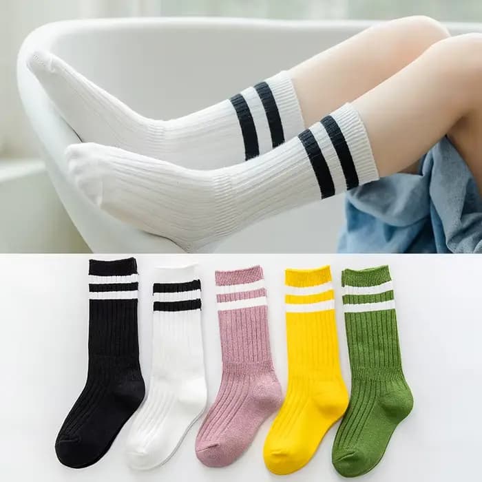 1 paire de chaussettes pour enfants