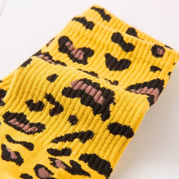 Nouvelle mode femmes imprimé léopard chaussettes printemps automne haute rue populaire