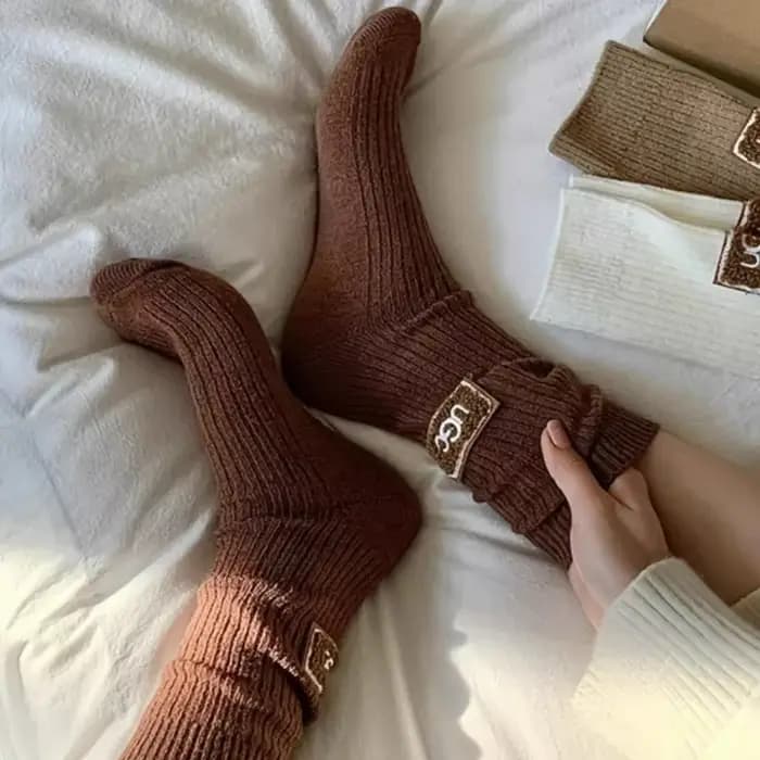 Chaussettes pour femmes Ins mi-tube chaussette garder au chaud tricoté femme botte de neige