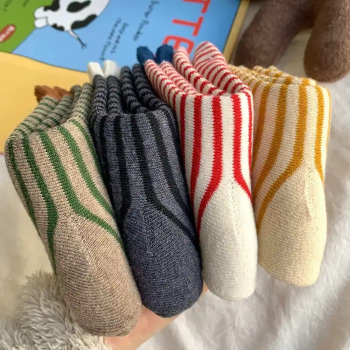 Chaussettes chaudes et épaisses en laine pour femmes