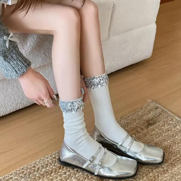 Chaussettes pour femmes, élégantes, polyvalentes, douces, chaussettes mi-tube à paillettes, style coréen, simples, confortables, respirantes, en coton