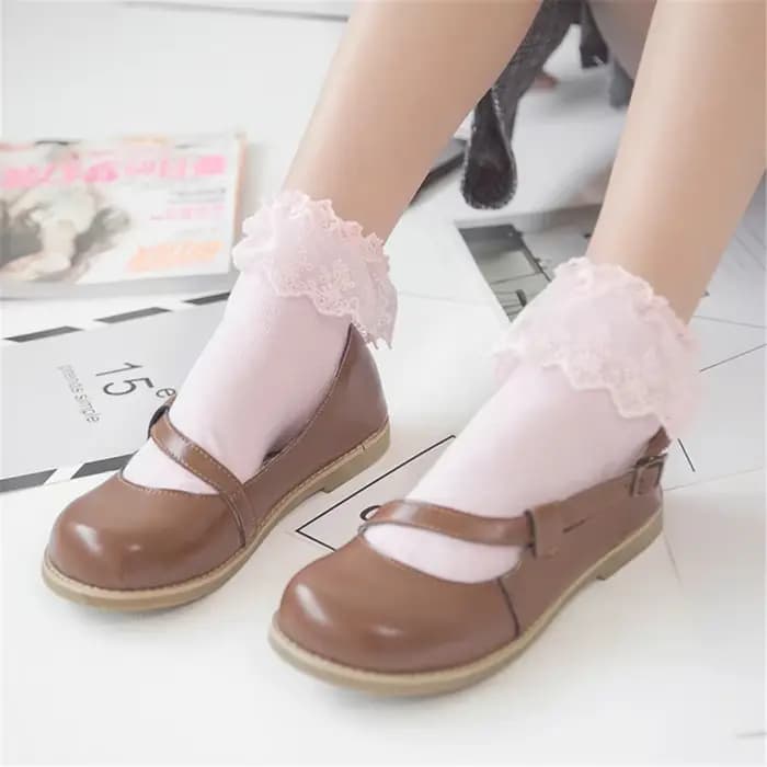 Adorables chaussettes courtes à volants en dentelle pour femmes