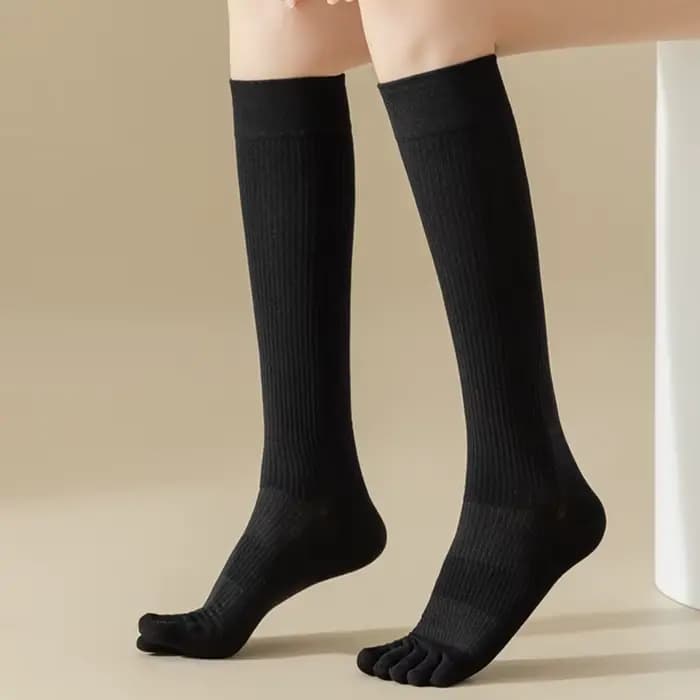 1 paire de chaussettes hautes en coton pour femmes