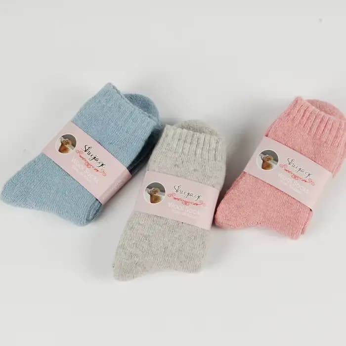 Chaussettes en cachemire solide pour femme