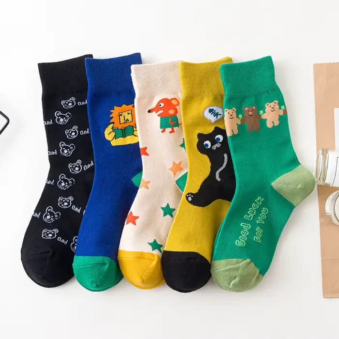 Chaussettes de couple en coton avec des animaux de dessin animé pour hommes et femmes