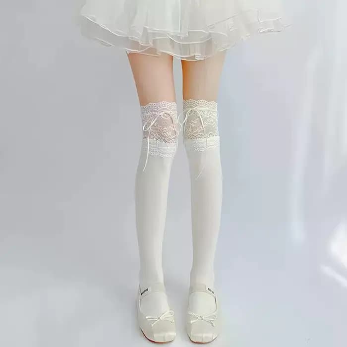 1 paire de chaussettes en velours blanc avec ruban à nouer, style Lolita, mignonnes et douces, mi-mollet, pour femmes, chaussettes hautes Kawaii