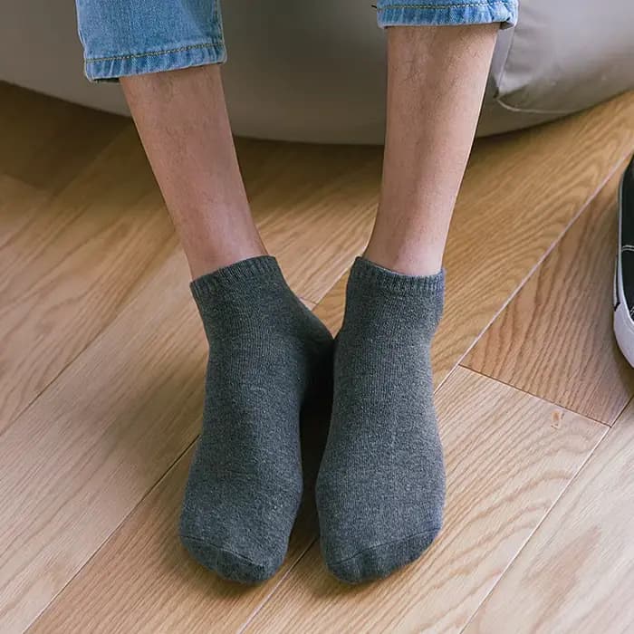Haute qualité 10 paires/lot chaussettes hommes grande taille 42,43,44,45,46,47,48 décontracté respirant mode noir blanc mâle coton chaussettes shor
