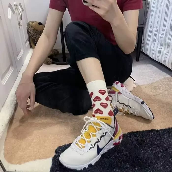 Nouvelles femmes chaussettes mignon amour avec coeur imprimé chaussette coton Harajuku Vintage heureux femme points